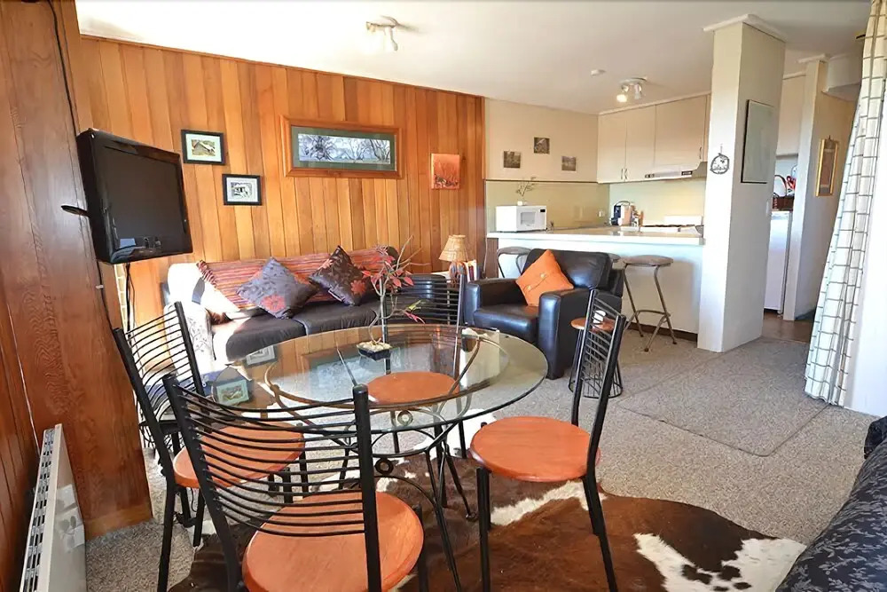 Hotham 1750 4
