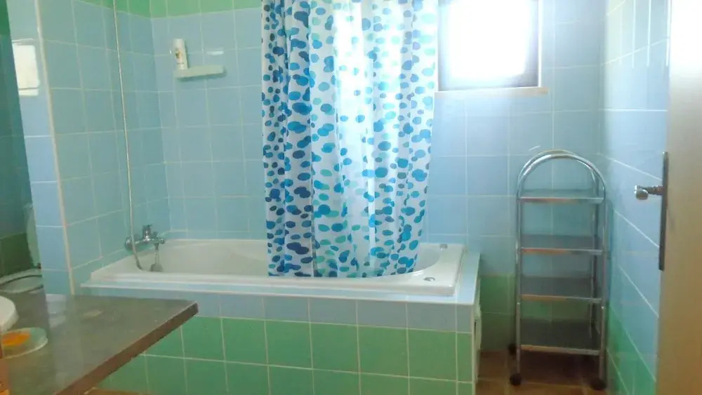 House with 3 Bedrooms in Albufeira, with Shared Pool, Enclosed Garden And Wifi