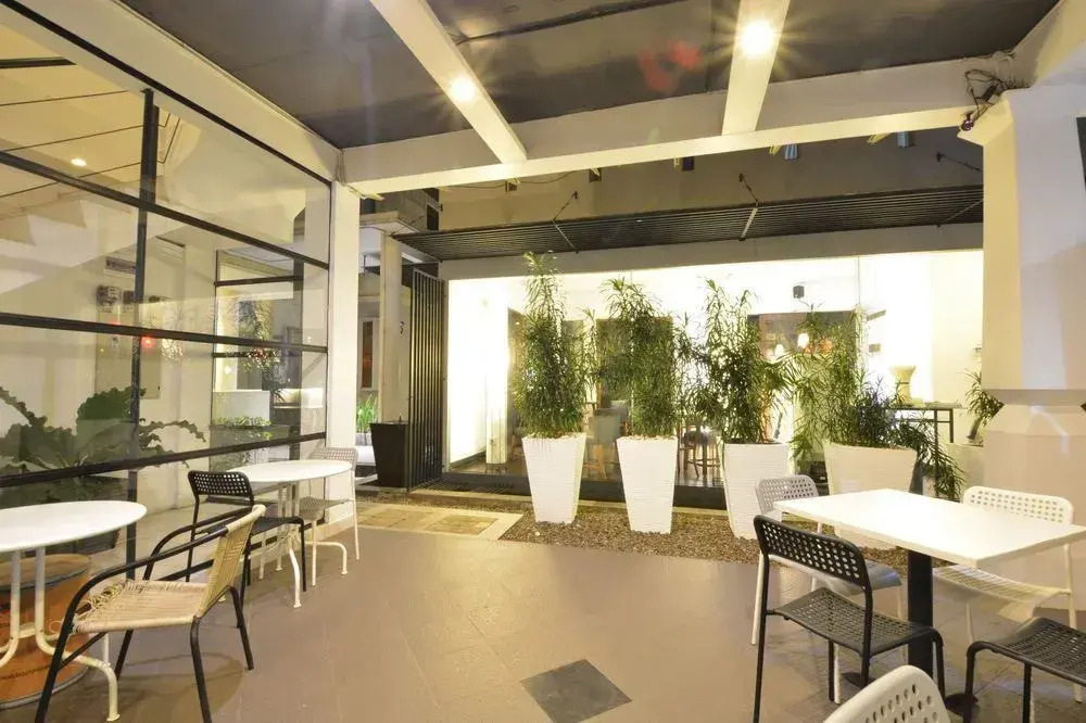 ZEN Rooms Kemang Ampera