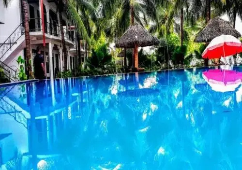 Crescent Sea Resort