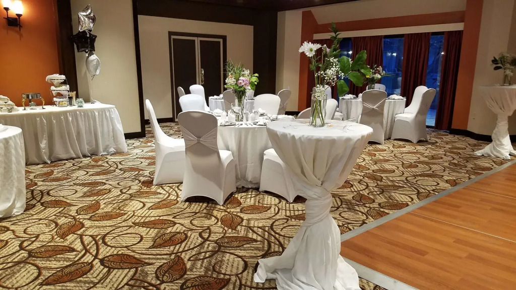 SureStay Plus Hotel by Best Western Lehigh Valley