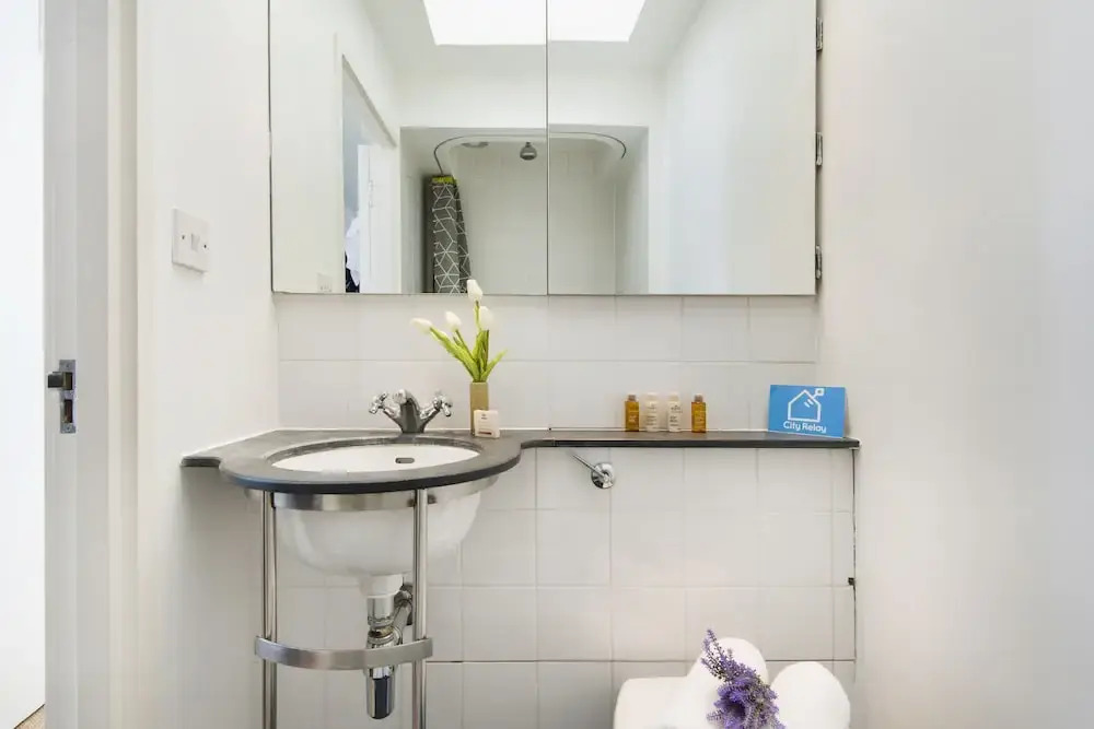The Homey West Kensington Apartment - KDY