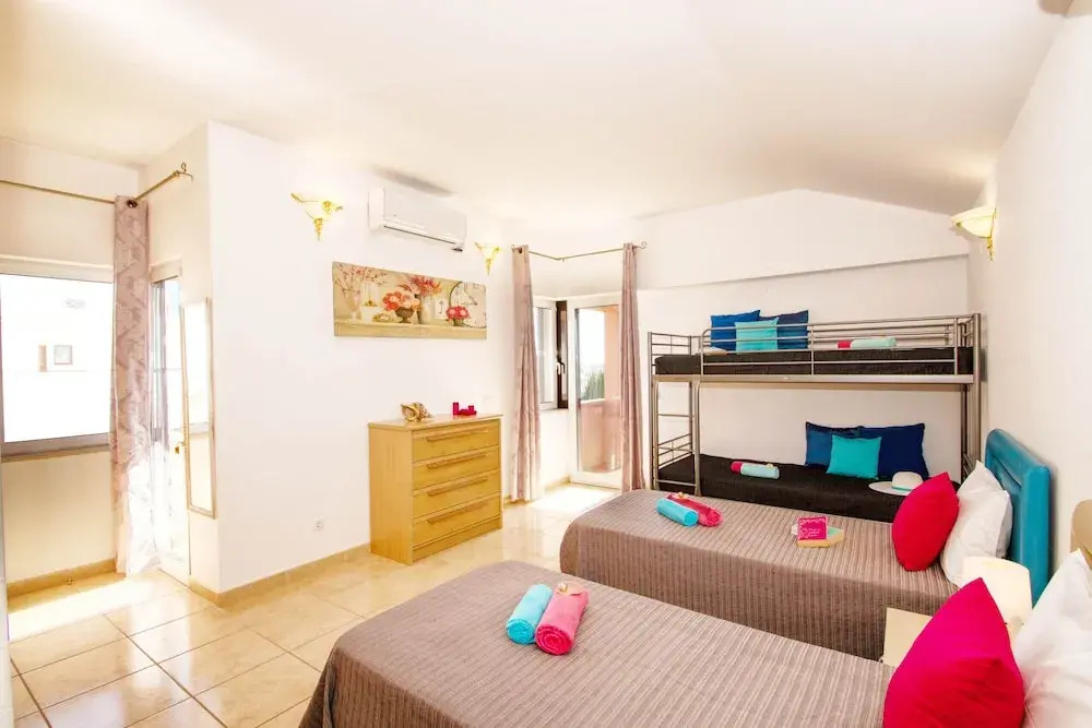 Villa Saint Martin - Refúgio familiar com piscina aquecível e BBQ em Albufeira