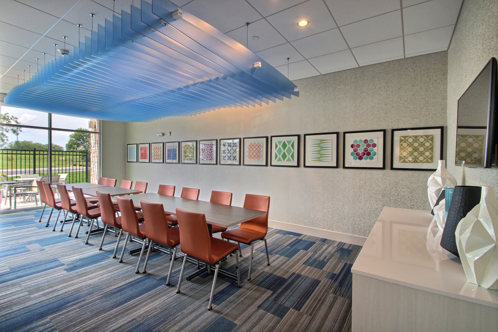 Holiday Inn Express & Suites Fond Du Lac by IHG