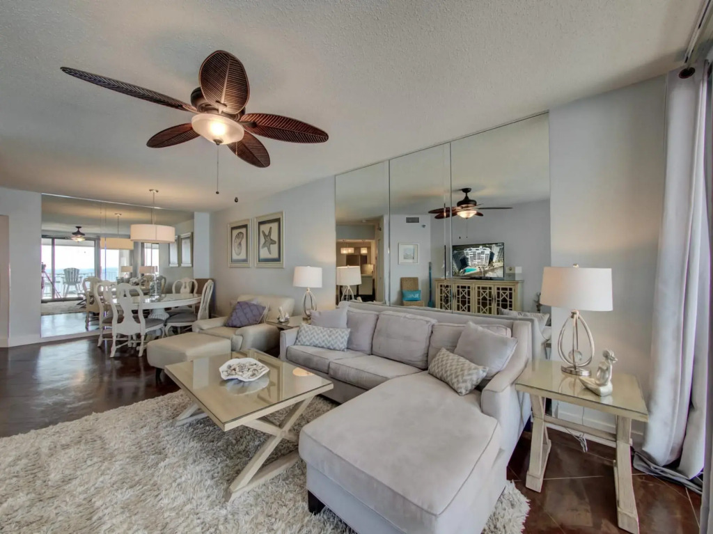 Gorgeous Penthouse 3 Bedroom Condo - Beach Front in Orange Beach