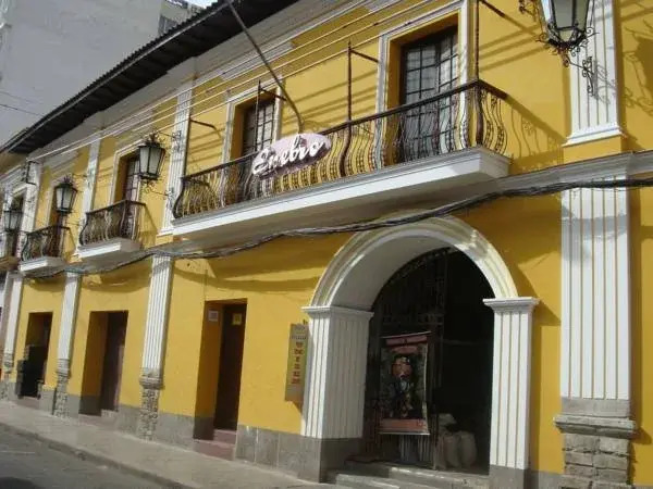 Ñaupa House Hostel