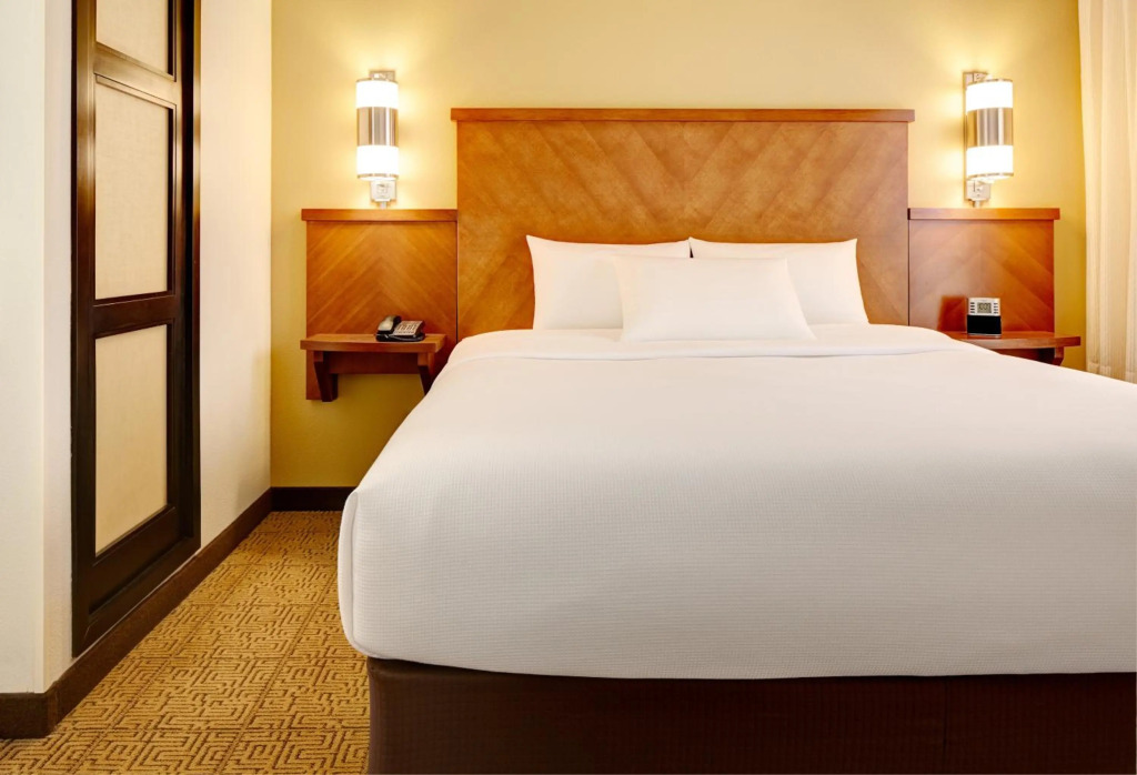 Hyatt Place Fort Lauderdale Cruise Port & Convention Center - Newly Renovated