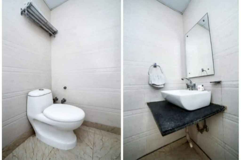 Hotel Red Stone - 3 Mins from Railway Station and 5 Mins from Metro