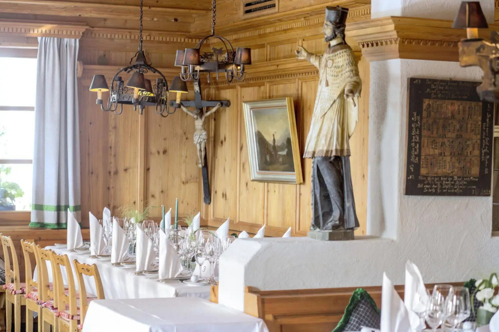 Hotel Restaurant Vinothek LAMM