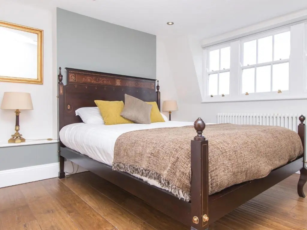 3 Berkeley Square