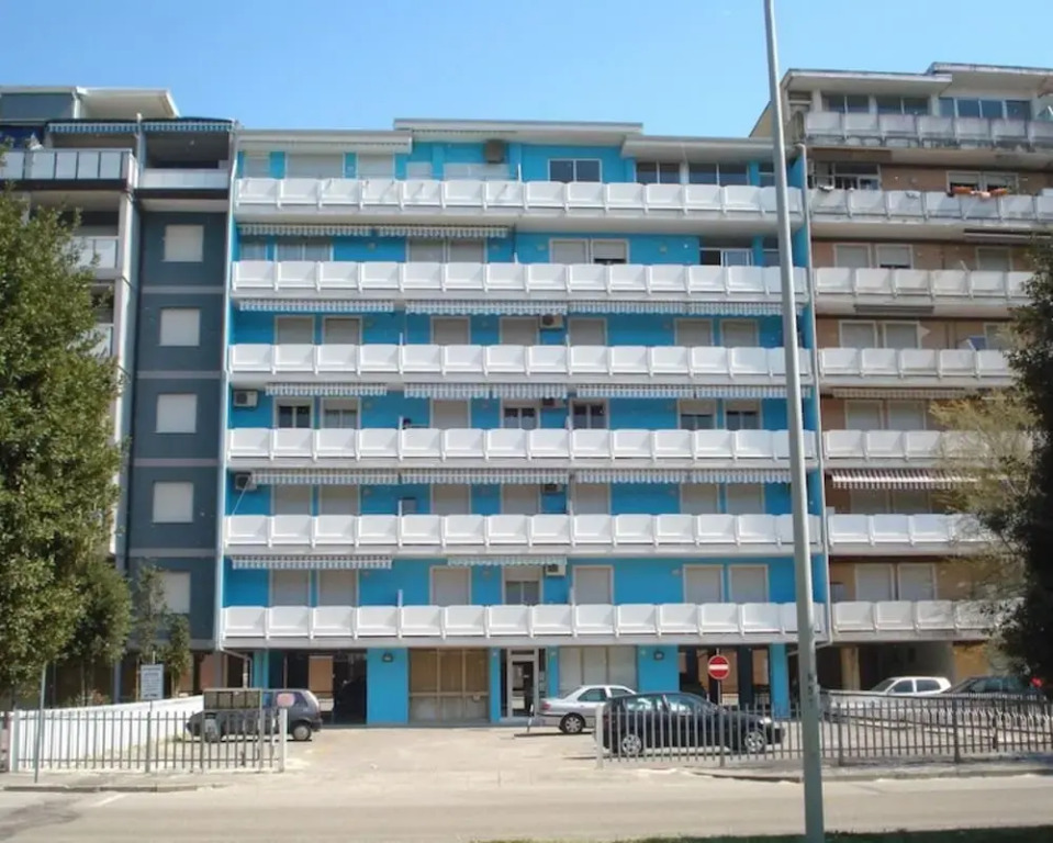 Modern Apartment With Balcony