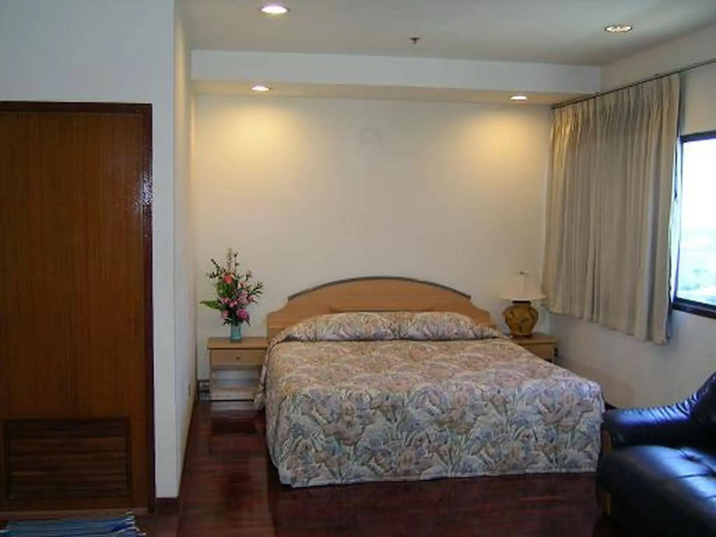 Piyavan Tower Serviced Apartment