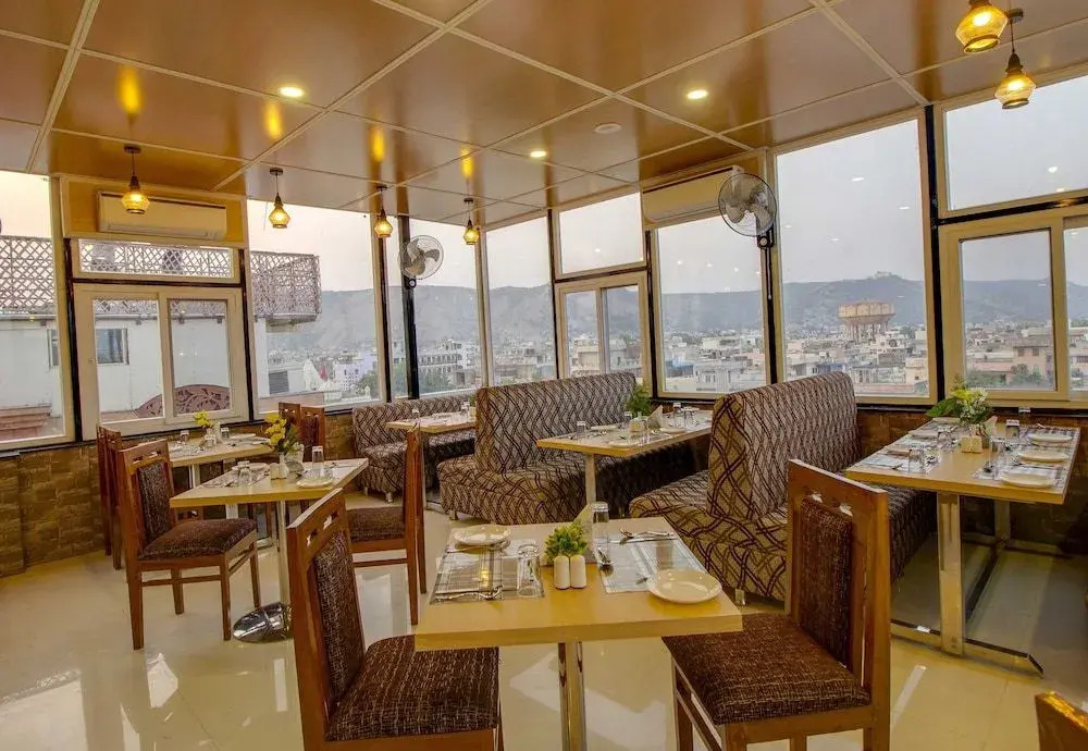 Jasoda Heritage Hotel Near Hawa Mahal