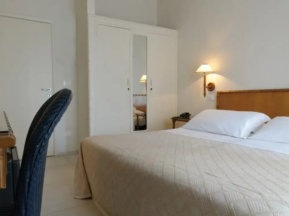 HOTEL TRIONFAL - Fronte Mare - Vicinissimi al Centro