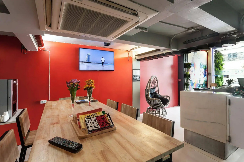 Citin Sukhumvit 11 Nana Bangkok by Compass Hospitality