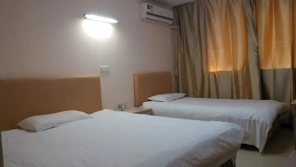 Stars 99 Hotel (Shanghai Railway Station No. 2 branch)