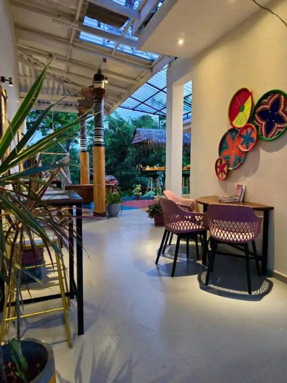 Habibi Hostel & Restaurant