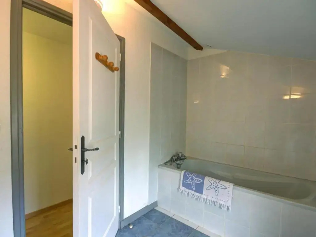 Grand Gîte de Caractère pour 15 Pers. avec Jardin à Luré - FR-1-496-109