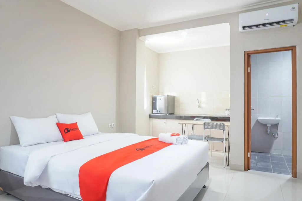 Residences by RedDoorz near MT Haryono (Minimum Stay 6 Nights)