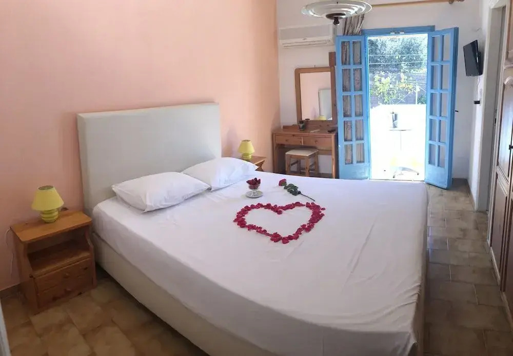 Stavros Apartments