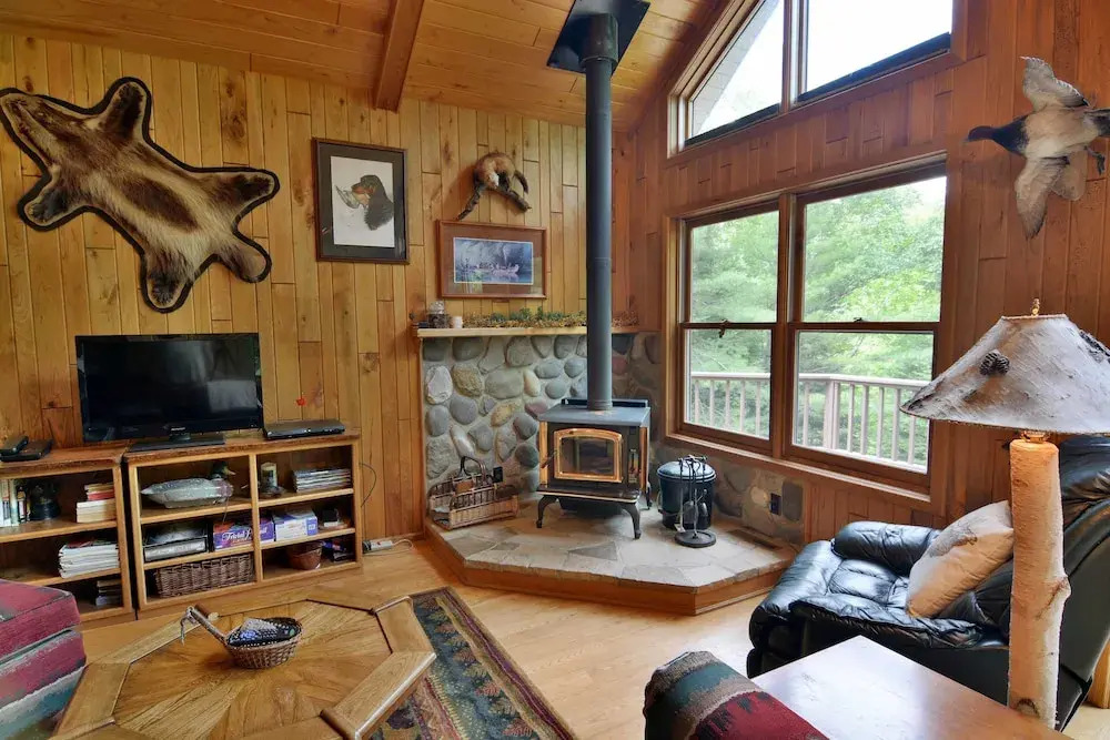 Cascade 3 Bedrooms 2.5 Bathrooms Condo