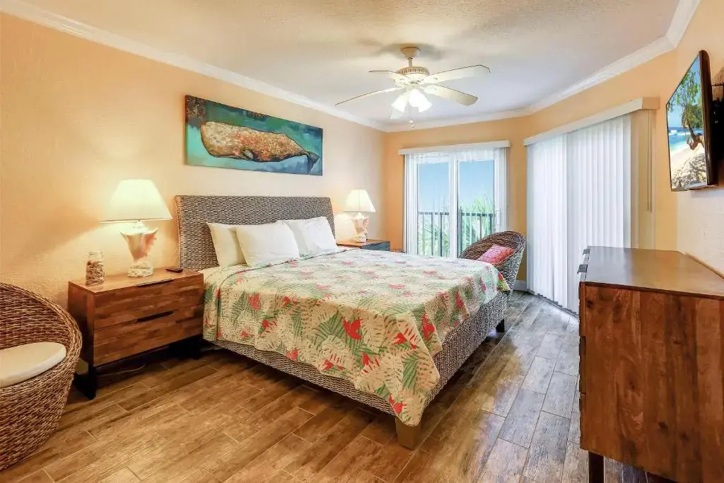 Land's End 6-303 Beach Front - Premier