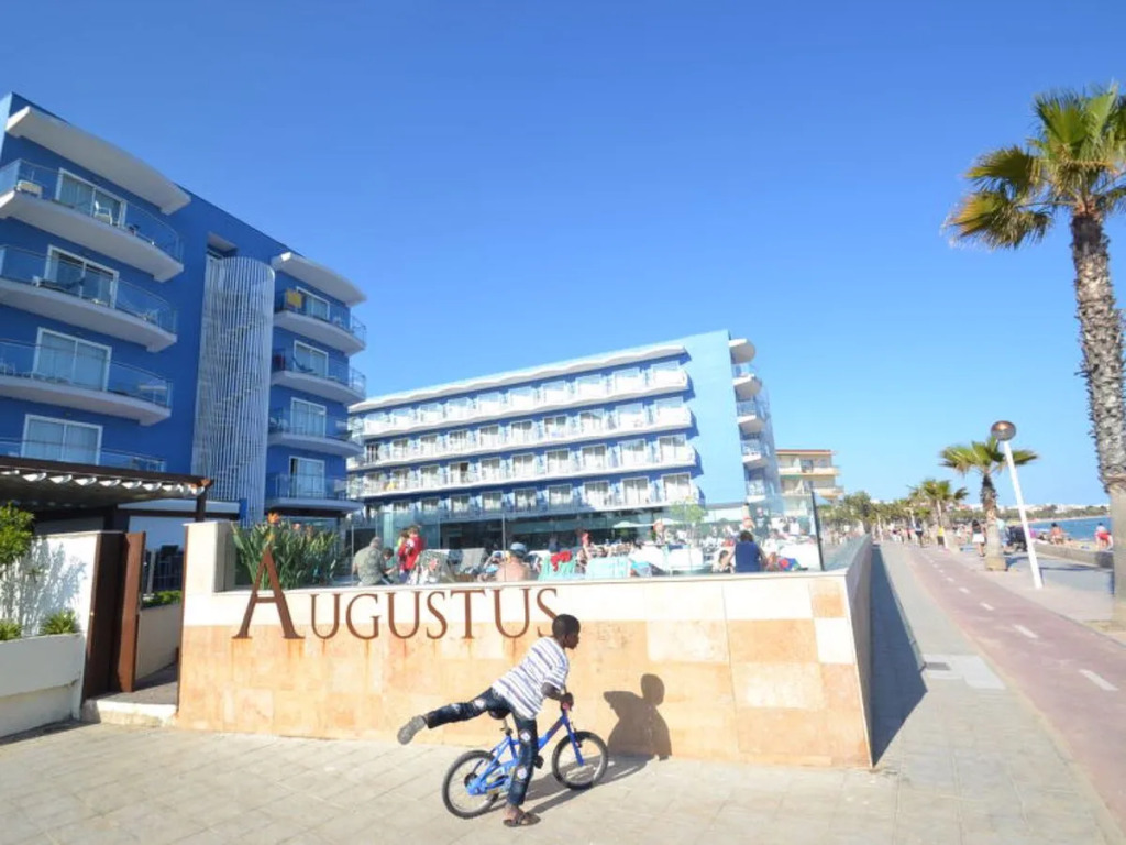Apartment Costa dOr Cambrils