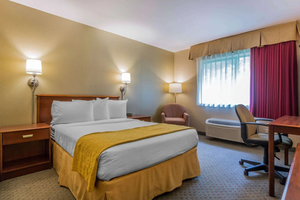 Quality Inn Hyde Park - Poughkeepsie North