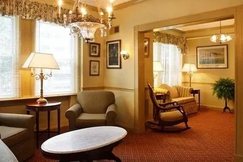 Hopkins Inn