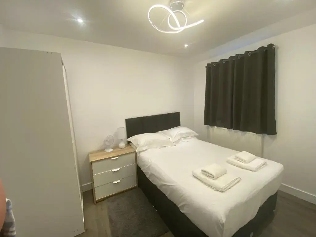 Apartment 7, The Cathedral View