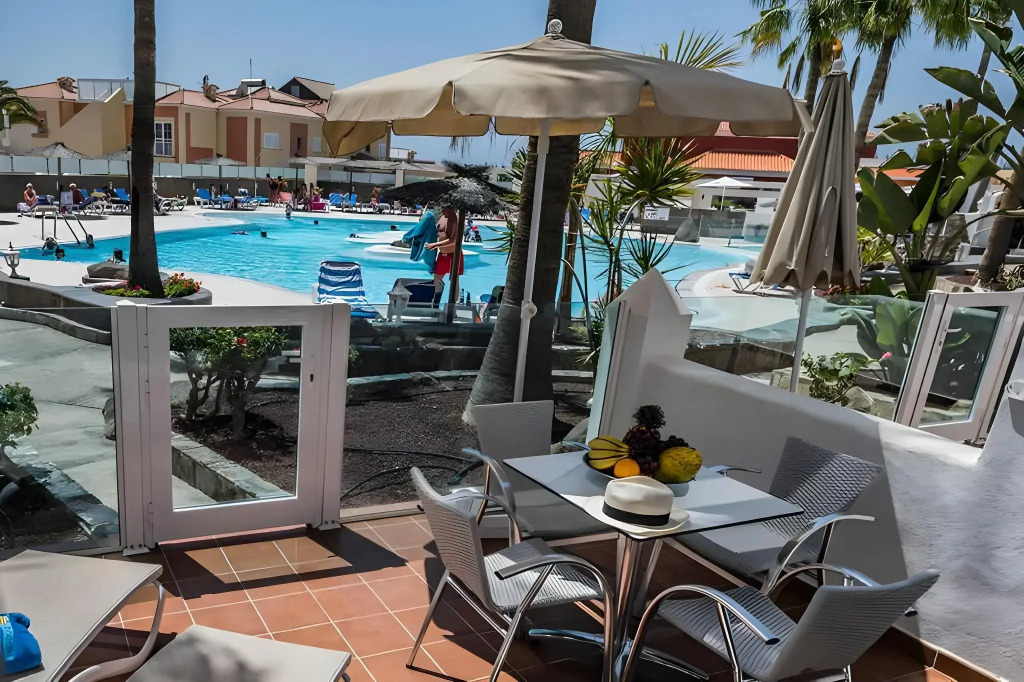 Bahia Calma Beach