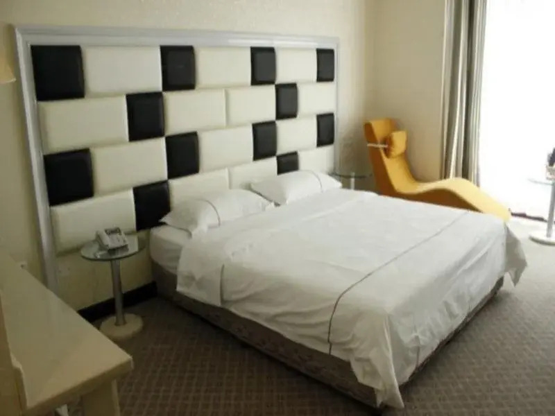 D6 Hotel South Railway Station