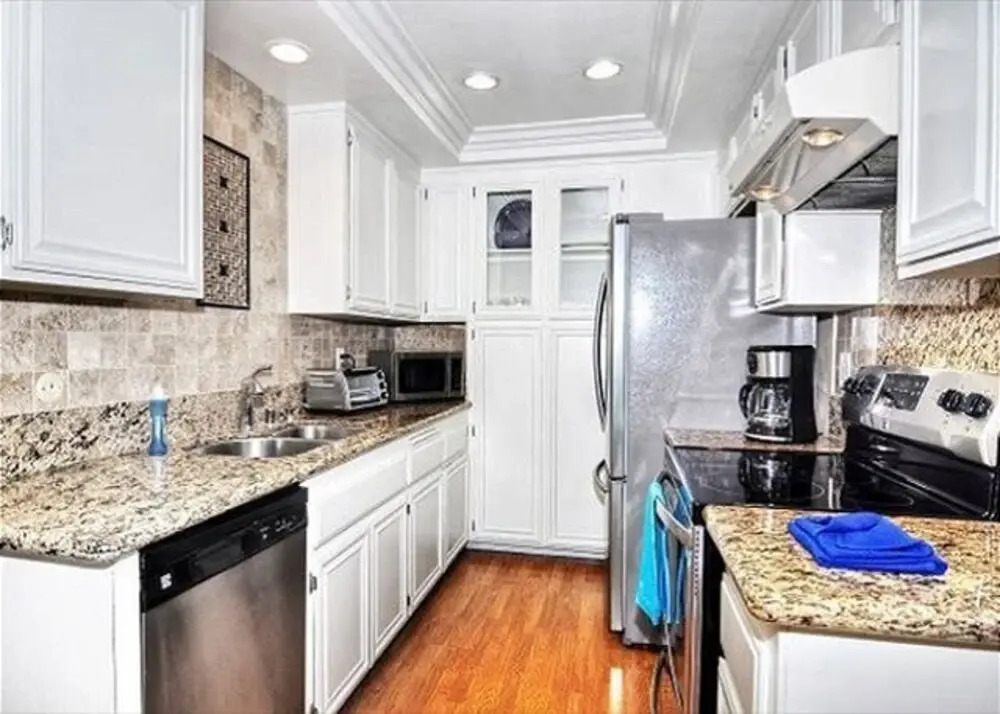 Mad Hatter 3 Bedrooms 2.5 Bathrooms Condo