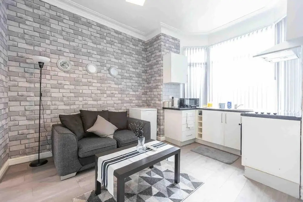 Comfy One Bed Room Flat Near Leeds City Centre