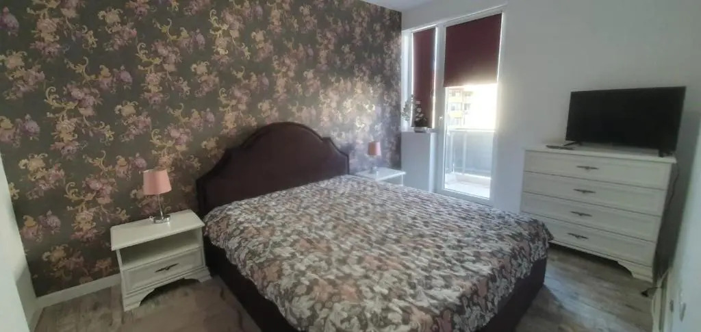 Viv Apartments 210