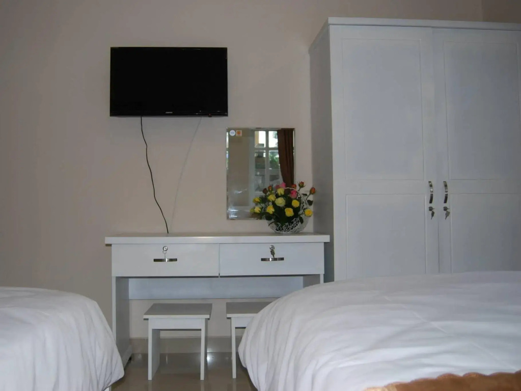 Hoa Tra Hotel