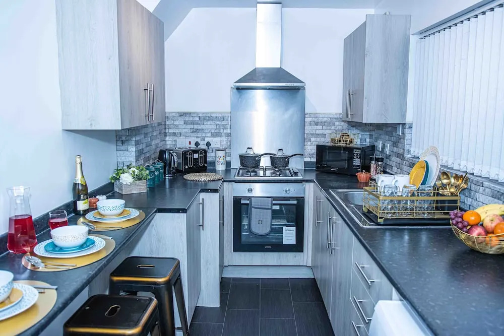 Dudley 3bedroom Home-perfect for Long & Short Stay