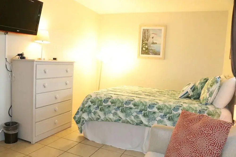 Jamaica Royale 086 - 2 Br Condo