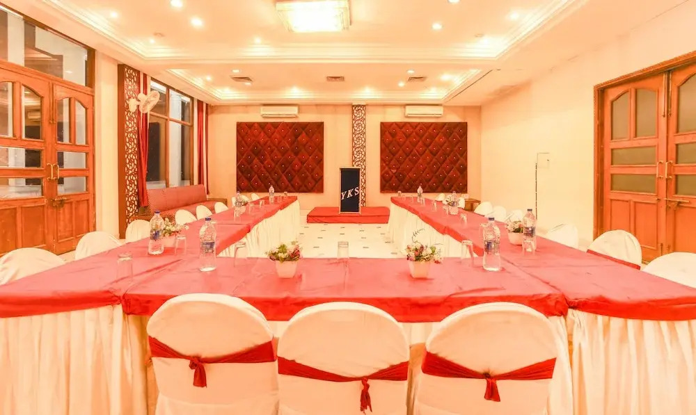 Hotel YKS