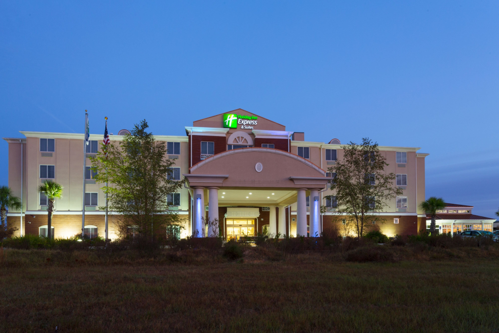 Holiday Inn Express & Suites Moultrie by IHG