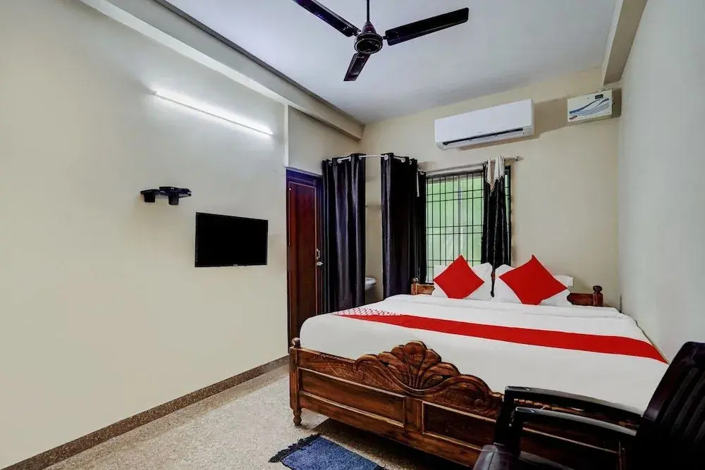 OYO Flagship 60003 Hotel Santosh