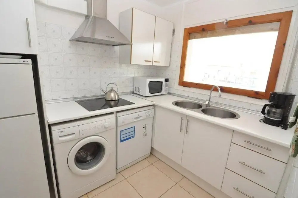 La Solana Apartments