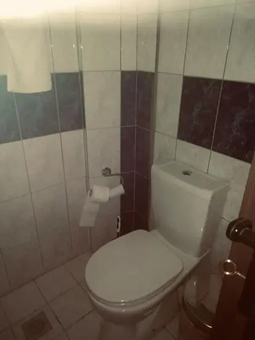 Minimal & cozy ΣΤΟΥΝΤΙΟ ΜΕ ΔΩΡΕΑΝ ΧΩΡΟ ΣΤΑΘΜΕΥΣΗΣ