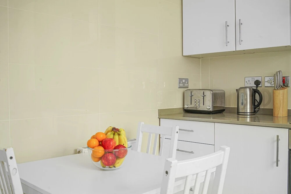 Paddington Station 2BR City Apartment