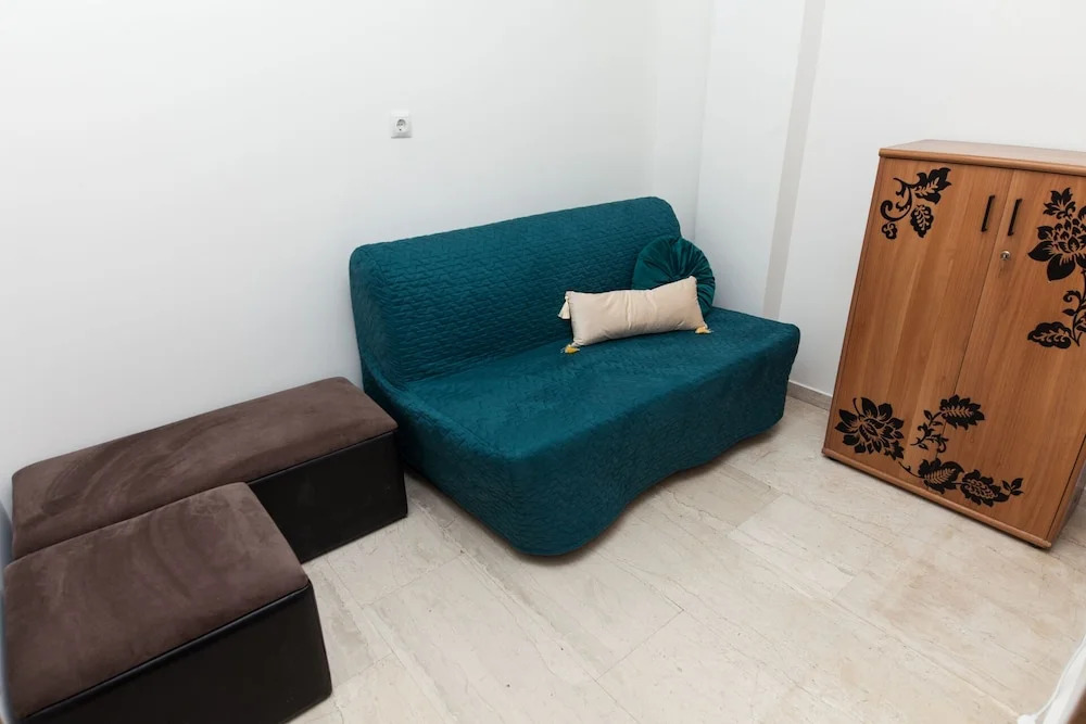 Spacious 2 level Brand New apt GTD3194