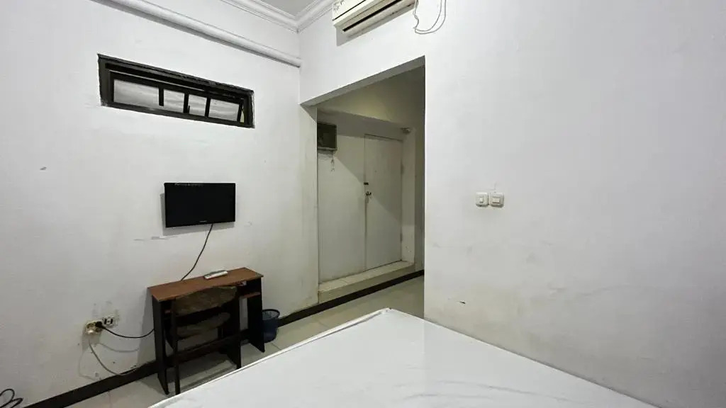 Hotel O Kost Biru