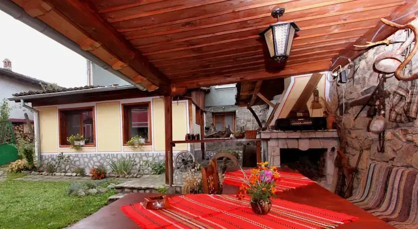 Nenchova Guest House