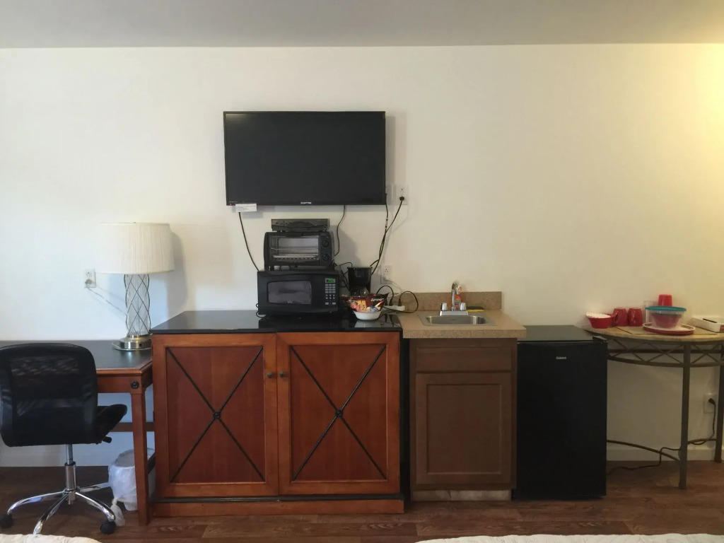 Apple Inn and Suites Cooperstown Area
