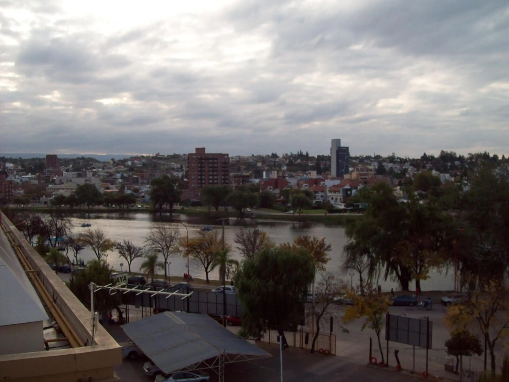CARLOS PAZ, Dpto, 3 Huésped