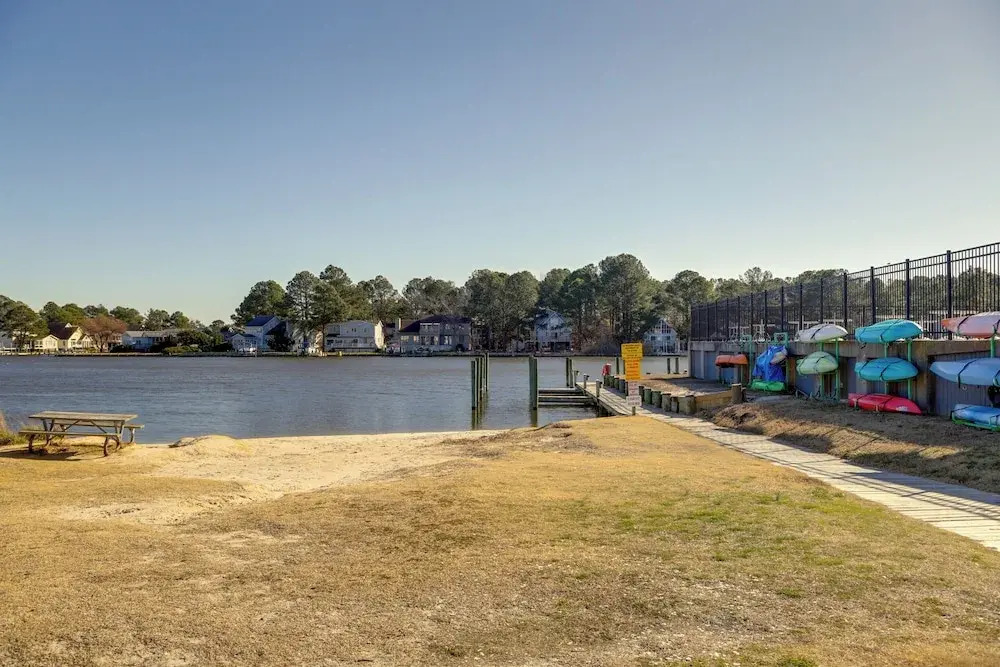 Boat Dock! Waterfront Group Getaway in Ocean Pines